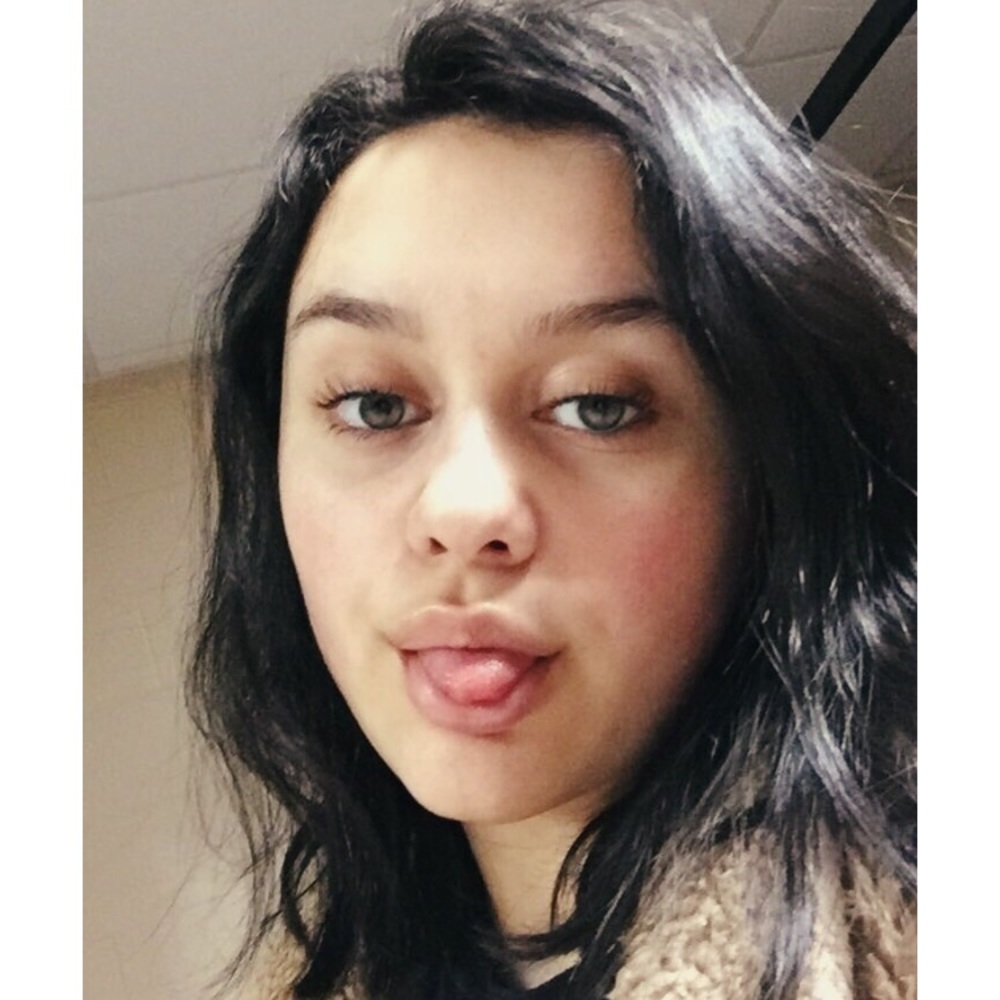 Meet your Posher, Renee